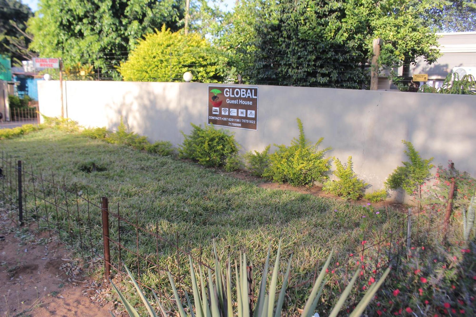 Global Guest House Kasane Extérieur photo
